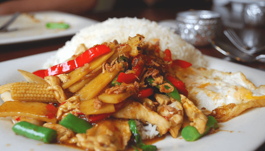 9 Thai Dishes you won't Regret Trying - Globelink Blog